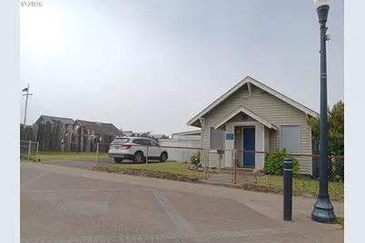 213 NW Cliff St NW, Newport, OR 97365 - Photo 2