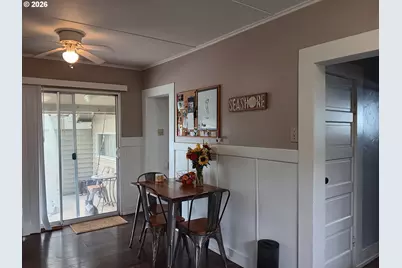 213 NW Cliff St NW, Newport, OR 97365 - Photo 12