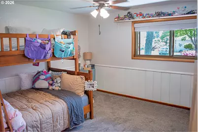 322 W Hickory St, Roseburg, OR 97471 - Photo 20
