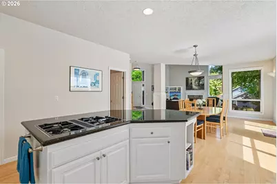 5278 Berkshire Ct, Salem, OR 97306 - Photo 12