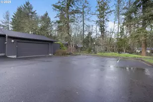 17 Westbrook Way, Eugene, OR 97405 - Photo 2