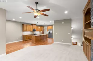 4026 SE 177th Ln, Vancouver, WA 98683 - Photo 4