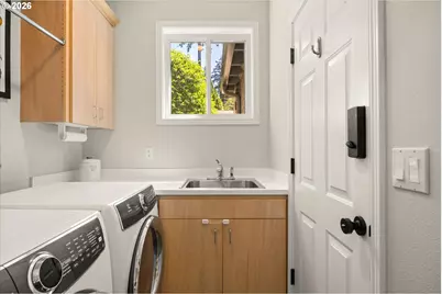 8125 SW Kingfisher Way, Portland, OR 97224 - Photo 14