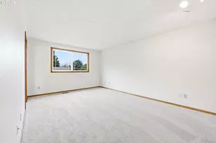 419 SW Day Ct, Gresham, OR 97080 - Photo 24