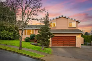 419 SW Day Ct, Gresham, OR 97080 - Photo 2