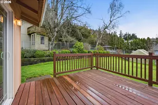 419 SW Day Ct, Gresham, OR 97080 - Photo 30