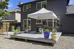 2076 Assumption St, Eugene, OR 97402 - Photo 30