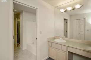 1941 SW Market St Dr, Portland, OR 97201 - Photo 40