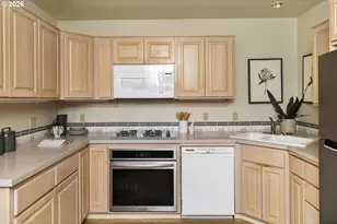 1941 SW Market St Dr, Portland, OR 97201 - Photo 18