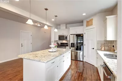 17647 Hardenbrook Ave, Sandy, OR 97055 - Photo 12