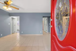 12317 SE Tibbetts St, Portland, OR 97236 - Photo 4