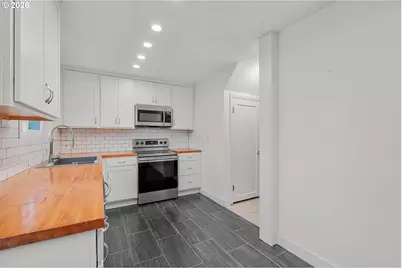 12317 SE Tibbetts St, Portland, OR 97236 - Photo 18