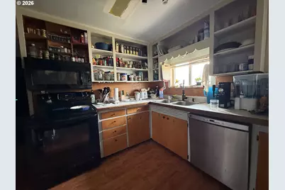 1202 Iris St, Brookings, OR 97415 - Photo 6