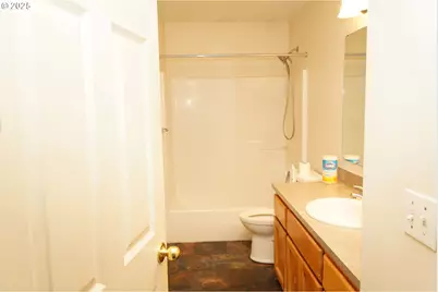 507 Littlewood Ln, Eugene, OR 97404 - Photo 8