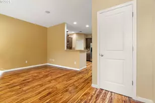 11880 SW Horizon Blvd, Beaverton, OR 97007 - Photo 4