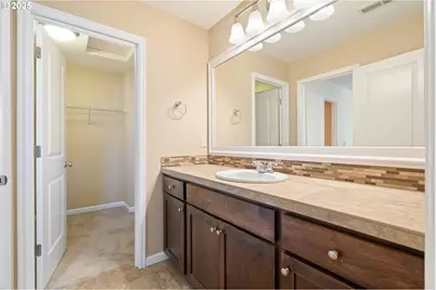 11880 SW Horizon Blvd, Beaverton, OR 97007 - Photo 24