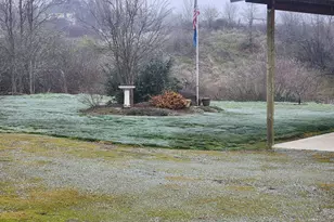 795 E St, Riddle, OR 97469 - Photo 10