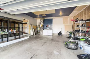 710 Mary Dr, Molalla, OR 97038 - Photo 22
