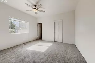710 Mary Dr, Molalla, OR 97038 - Photo 14