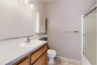 710 Mary Dr, Molalla, OR 97038 - Photo 20