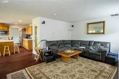 4235 SE Anderegg Loop, Portland, OR 97236 - Photo 8
