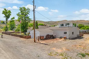 1445 14th St, Baker City, OR 97814 - Photo 10
