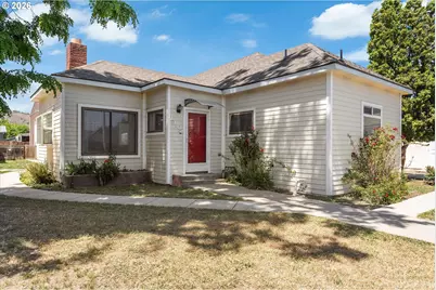 1445 14th St, Baker City, OR 97814 - Photo 2