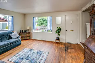811 12th Ave, Seaside, OR 97138 - Photo 10
