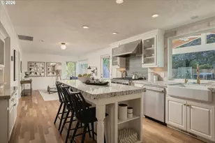 876 Sunny Hill Dr, Lake Oswego, OR 97034 - Photo 8