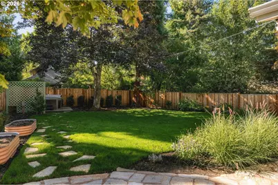 876 Sunny Hill Dr, Lake Oswego, OR 97034 - Photo 44