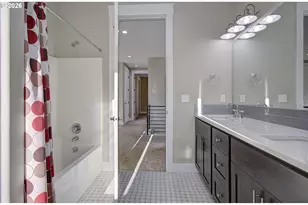 26680 SE 5th St, Camas, WA 98607 - Photo 28