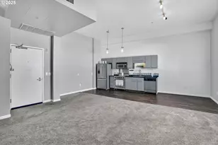 12600 SW Crescent St, Beaverton, OR 97005 - Photo 10