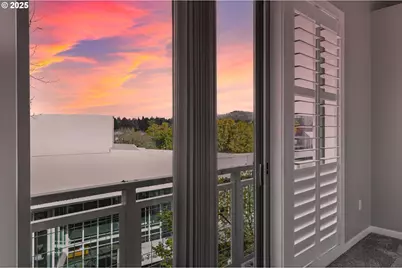 12600 SW Crescent St #420, Beaverton, OR 97005 - Photo 24