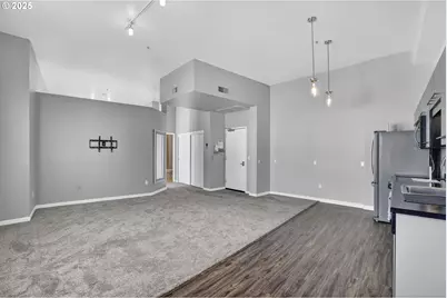 12600 SW Crescent St #420, Beaverton, OR 97005 - Photo 28