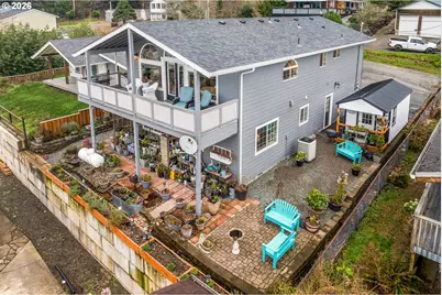 1213 Acacia Ave, Garibaldi, OR 97118 - Photo 2