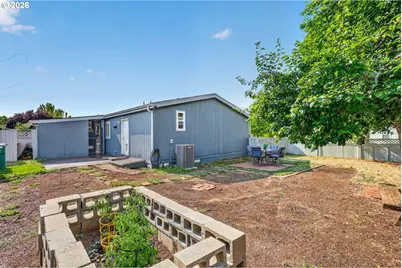 2120 SW 29th St #1, Troutdale, OR 97060 - Photo 36
