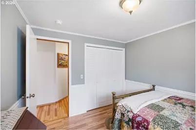 842 29th Ave, Sweet Home, OR 97386 - Photo 24