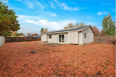 20490 SW Frances St, Beaverton, OR 97003 - Photo 28