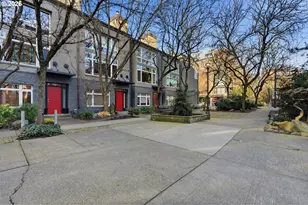 618 NW 12th Ave, Portland, OR 97209 - Photo 26