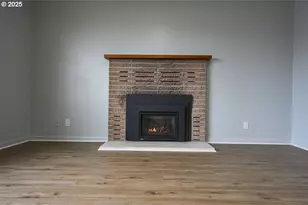 304 E Park St, Enterprise, OR 97828 - Photo 4