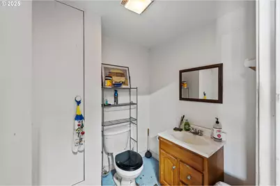 1399 Newmark Ave, Coos Bay, OR 97420 - Photo 32