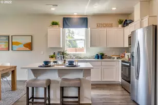 2888 Piearce Parkway, Springfield, OR 97477 - Photo 8