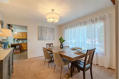 6210 NW Bernie Dr, Vancouver, WA 98663 - Photo 12