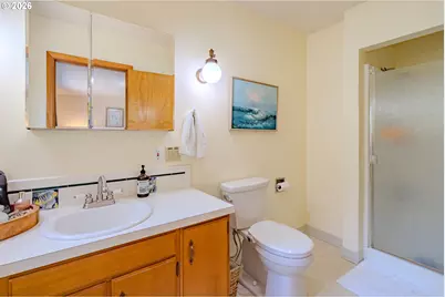 6210 NW Bernie Dr, Vancouver, WA 98663 - Photo 14
