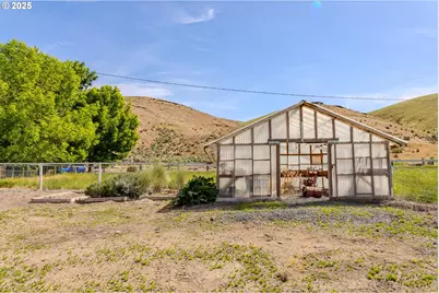 65358 Hwy 74, Ione, OR 97843 - Photo 34