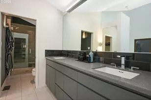 3753 SW Lyle Ct, Portland, OR 97221 - Photo 26