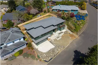 1025 NE 7th Dr, Newport, OR 97365 - Photo 4