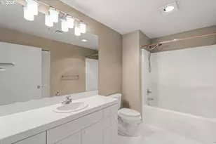 618 NW 12th Ave, Portland, OR 97209 - Photo 22