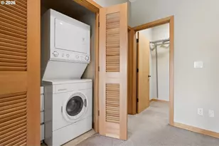 5123 S Corbett Ave, Portland, OR 97239 - Photo 22