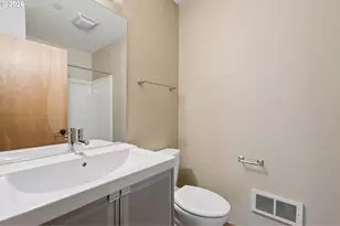 5123 S Corbett Ave, Portland, OR 97239 - Photo 20